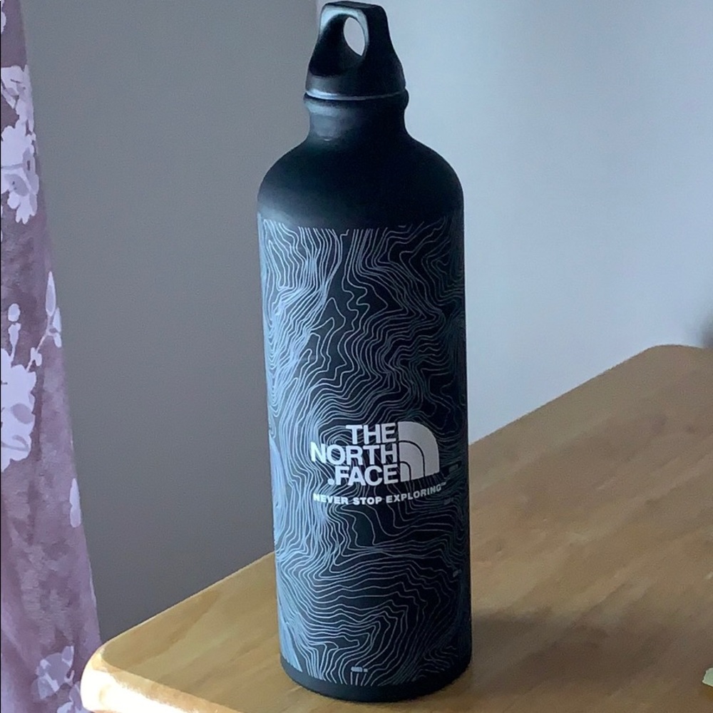 Light weight north face canteen